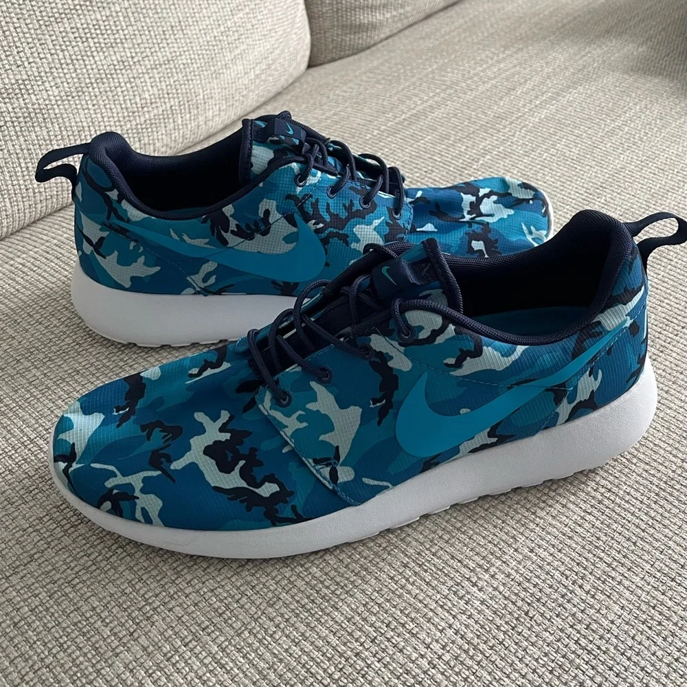 Nike Rosherun Print Dark Electric Blue